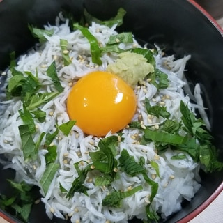 激ウマ！しらすの釜玉丼